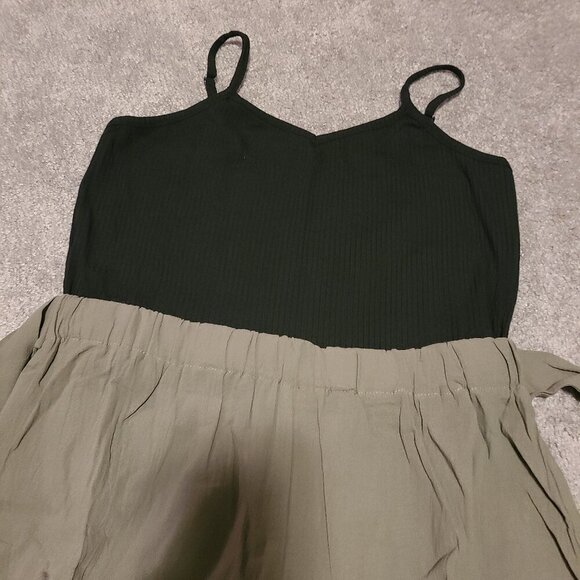❄3/$26 Xmas sale❄ NWOT skorts, romper Jumpsuit - Picture 2 of 6